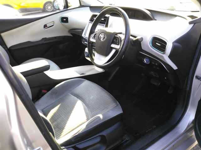 Toyota PRIUS 2016 7482088-3