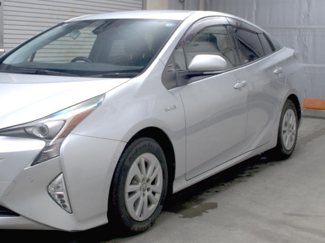 Toyota PRIUS 2016 7482108-4