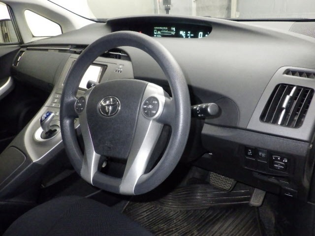 Toyota PRIUS 2012 7482109-3