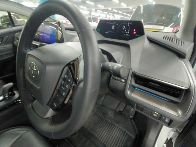 Toyota PRIUS 2024 7482122-9