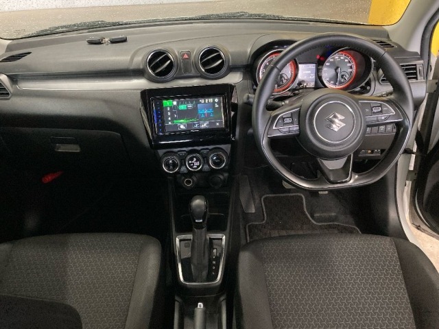 Suzuki SWIFT 2019 7466589-3
