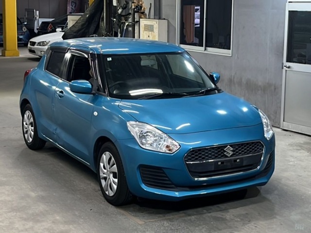 Suzuki SWIFT 2018 7466619-4