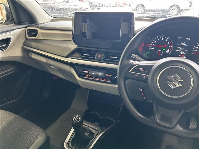 Suzuki SWIFT 2024 7467597-12