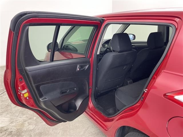 Suzuki SWIFT 2015 7467747-2