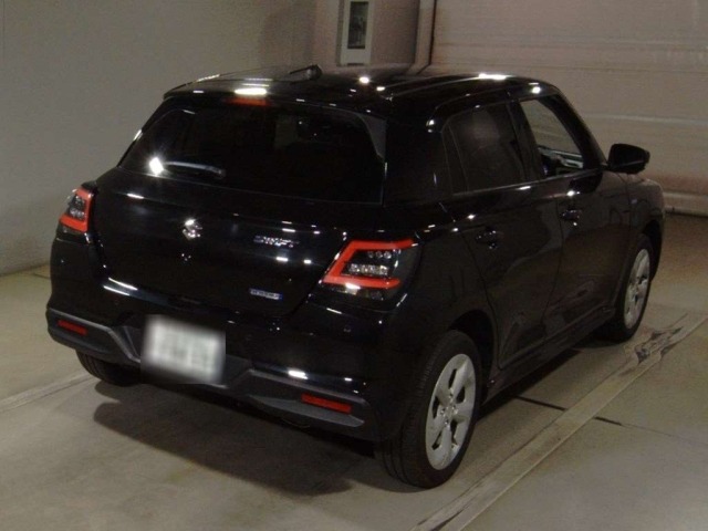 Suzuki SWIFT 2024 7467846-1