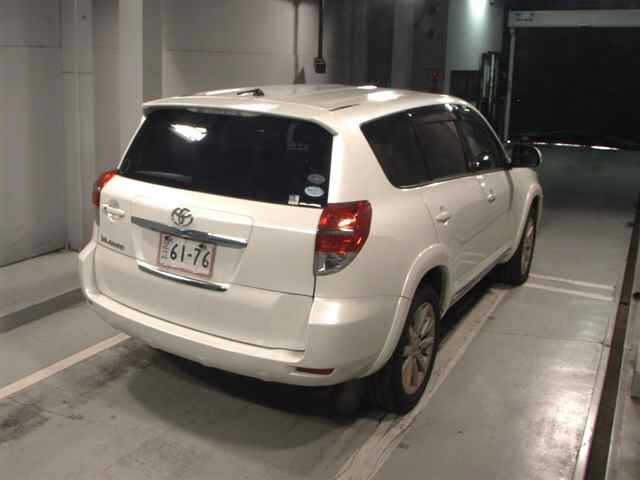 Toyota VANGUARD 2010 7474233-5