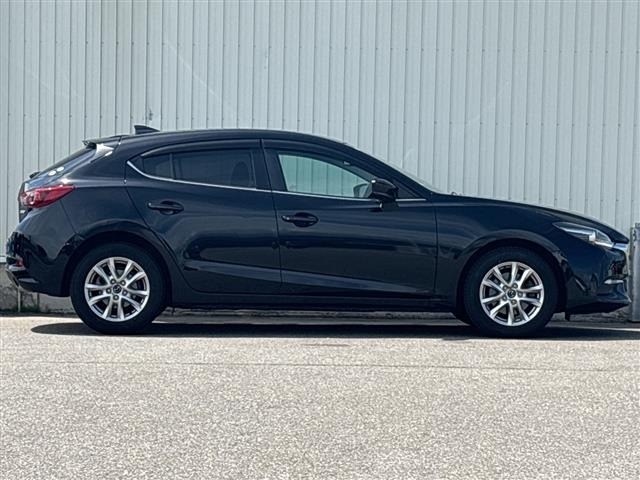 Mazda AXELA 2018 7487466-5