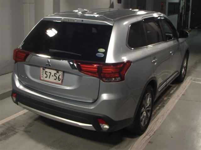 Mitsubishi OUTLANDER 2017 7484148-5