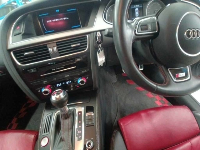 Audi S4 2013 7493748-11