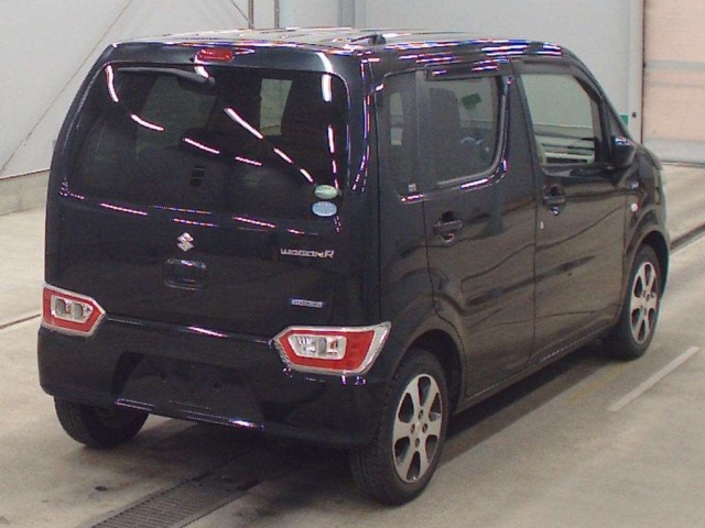 Suzuki WAGON R 2017 7490755-1