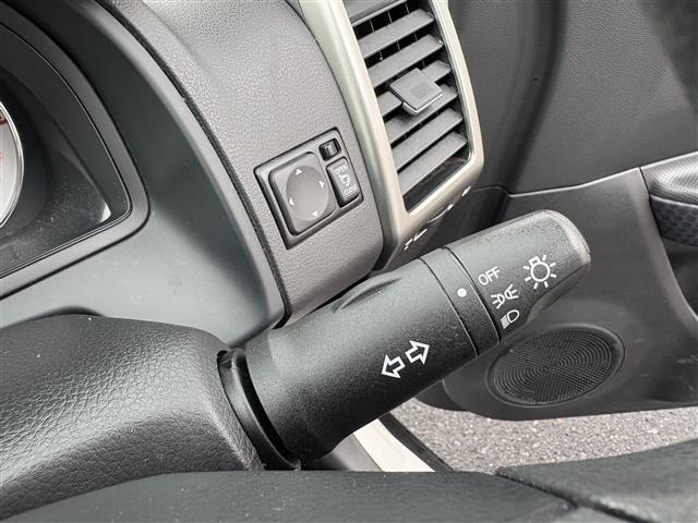 Nissan Wingroad 2012 7486224-24