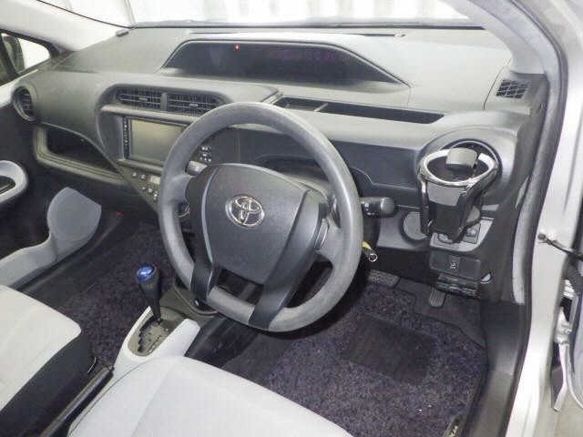 Toyota AQUA 2014 7504400-3