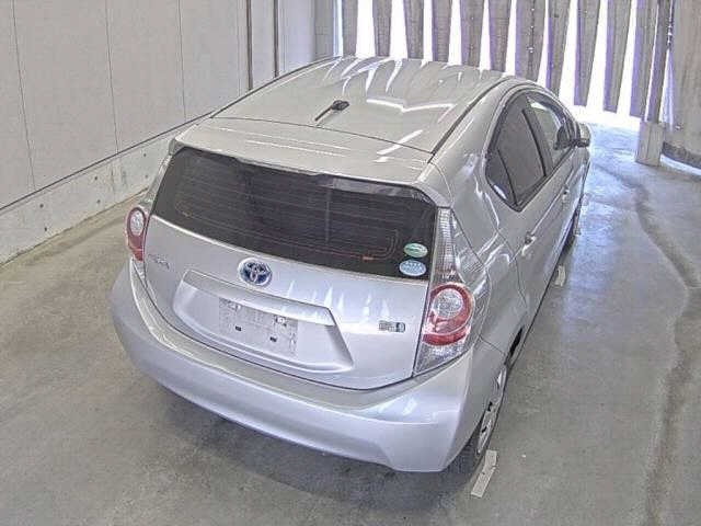 Toyota AQUA 2014 7504400-5