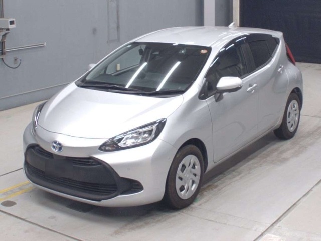Toyota AQUA 2024 7504434-0