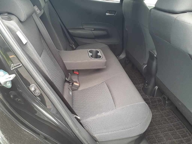 Toyota AQUA 2024 7504447-10