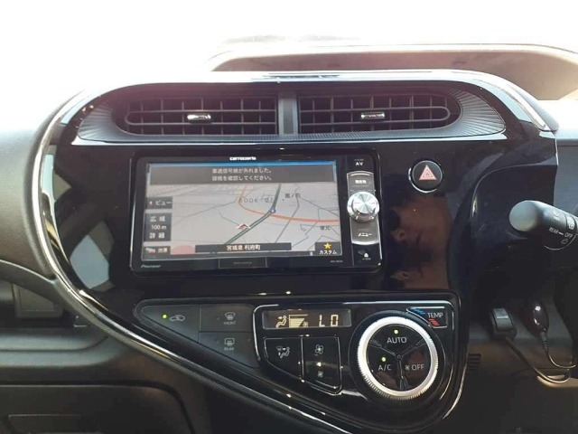 Toyota AQUA 2018 7504470-9