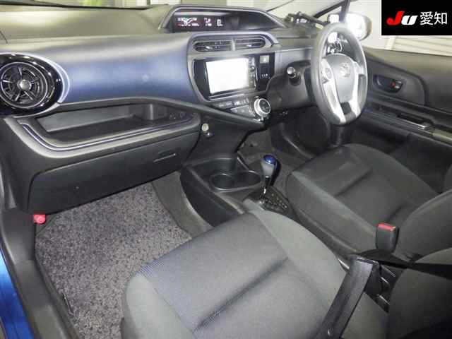 Toyota AQUA 2016 7504496-3