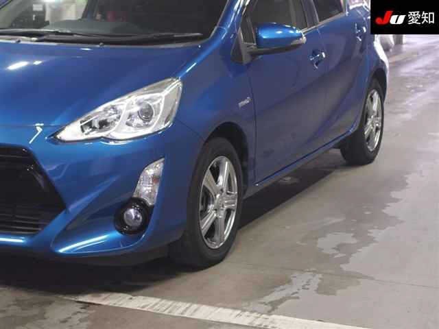 Toyota AQUA 2016 7504496-7
