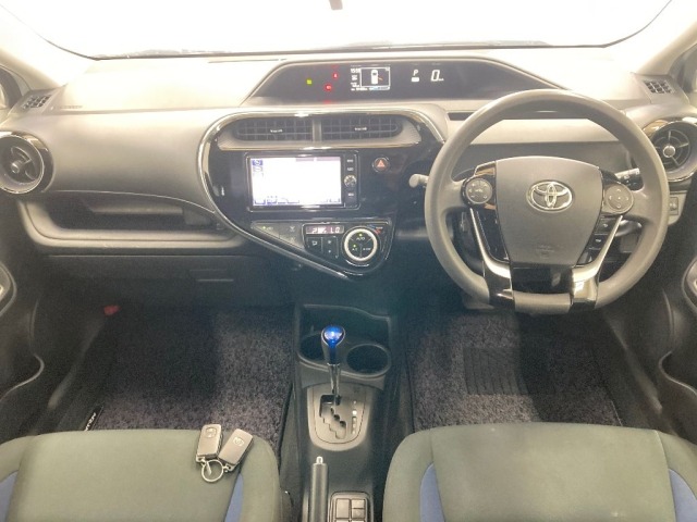 Toyota AQUA 2017 7504560-3