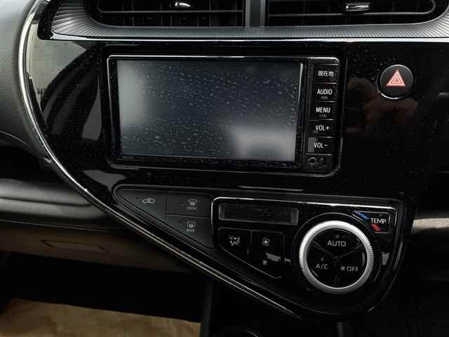 Toyota AQUA 2018 7504654-6