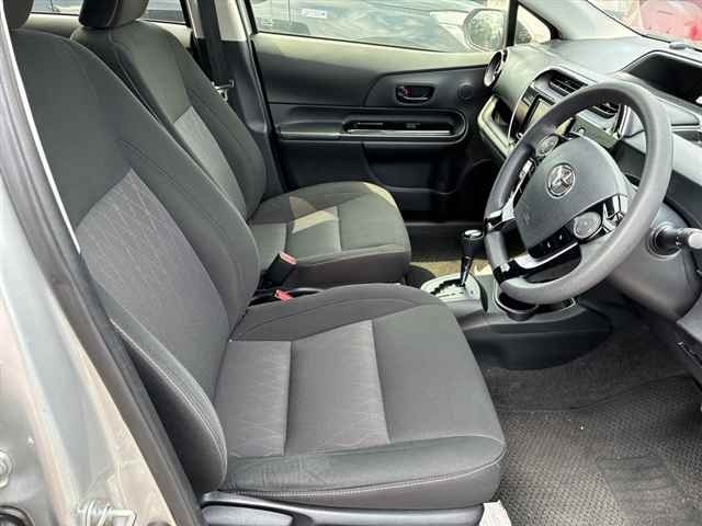 Toyota AQUA 2020 7504656-7