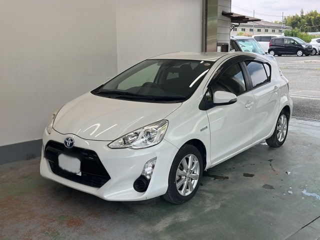 Toyota AQUA 2016 7504657-0