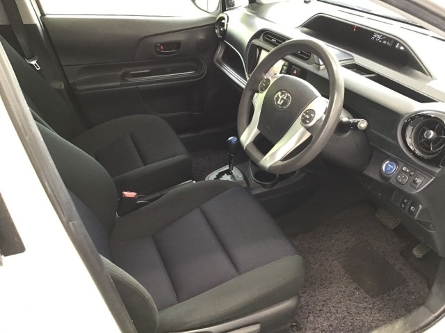 Toyota AQUA 2016 7504657-5