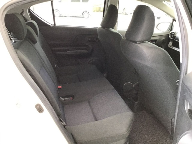Toyota AQUA 2016 7504657-6