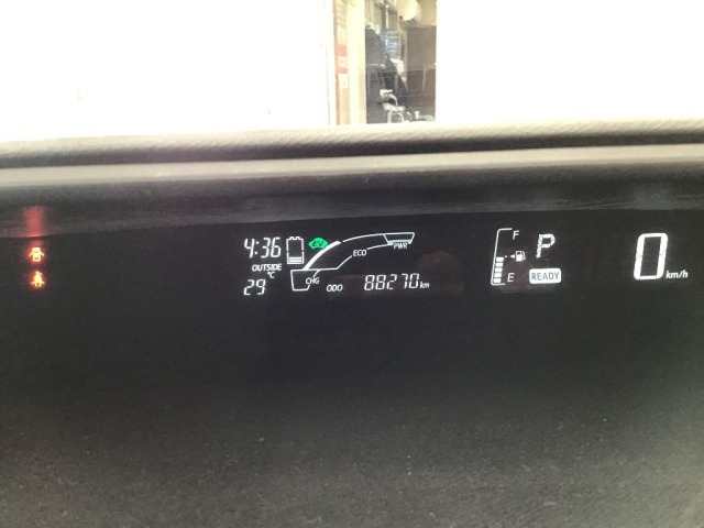 Toyota AQUA 2016 7504657-8