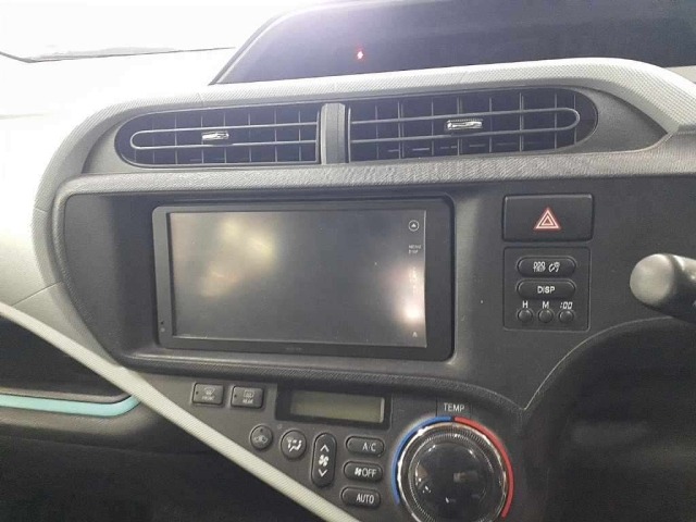 Toyota AQUA 2012 7504767-12