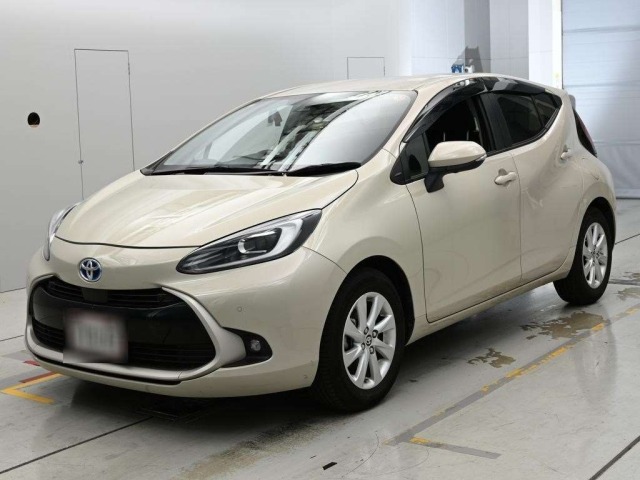 Toyota AQUA 2021 7504794-0