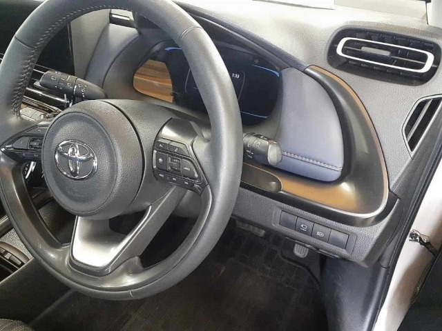 Toyota AQUA 2021 7504794-9