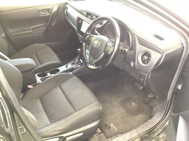 Toyota AURIS 2016 7505269-5