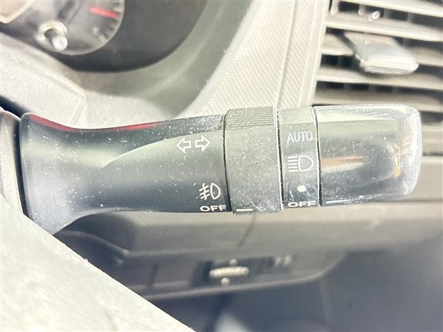 Toyota AURIS 2007 7505303-4