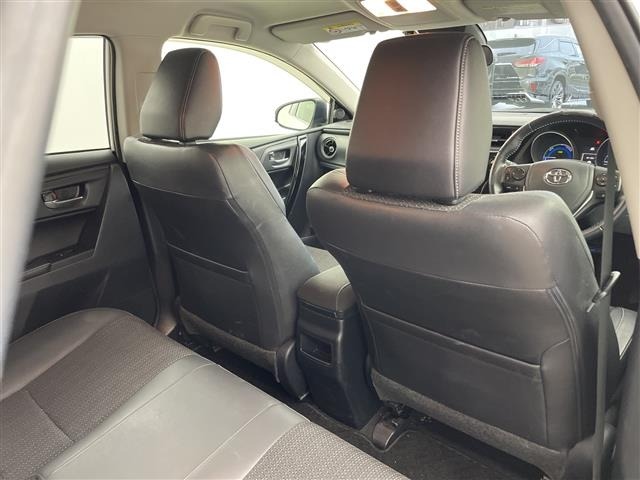 Toyota AURIS 2017 7505304-5