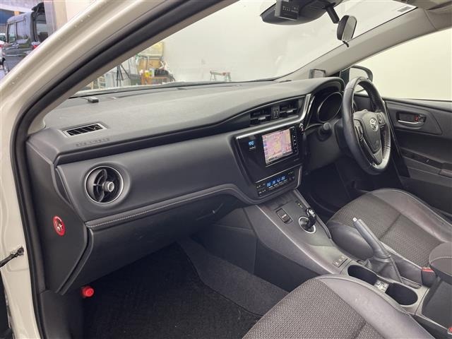 Toyota AURIS 2017 7505304-8