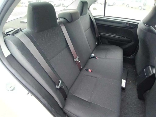 Toyota COROLLA AXIO 2020 7504082-12
