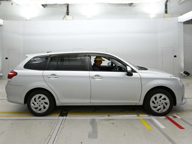 Toyota COROLLA FIELDER 2020 7520174-3