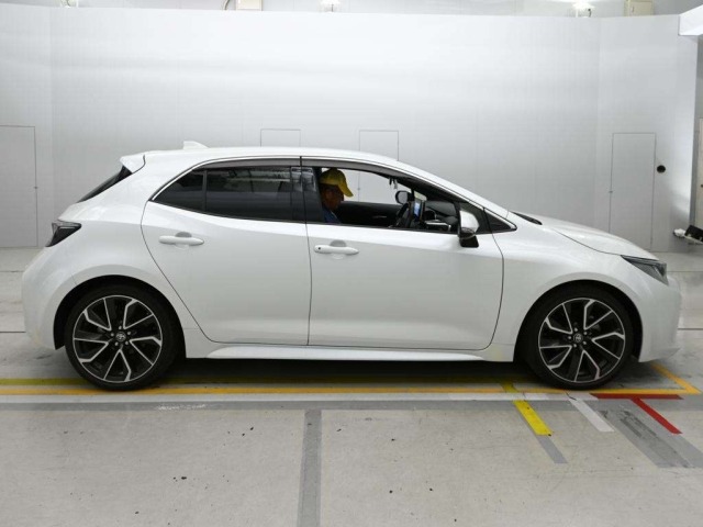 Toyota COROLLA SPORT 2022 7517869-3