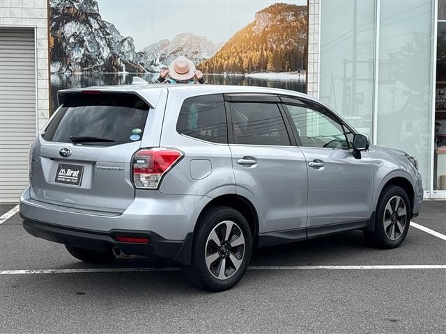 Subaru FORESTER 2018 7521872-13