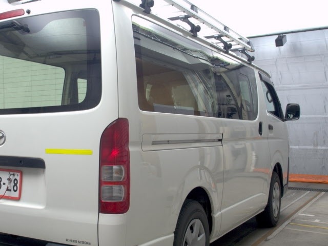 Toyota HIACE VAN 2017 7504324-5