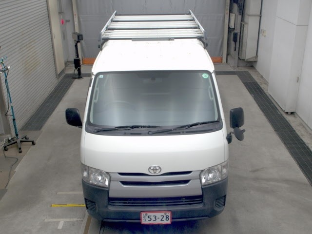 Toyota HIACE VAN 2017 7504324-6
