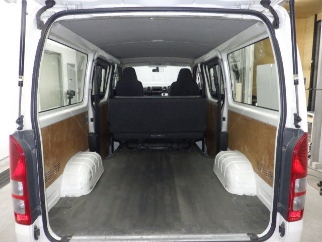 Toyota HIACE VAN 2017 7504324-8