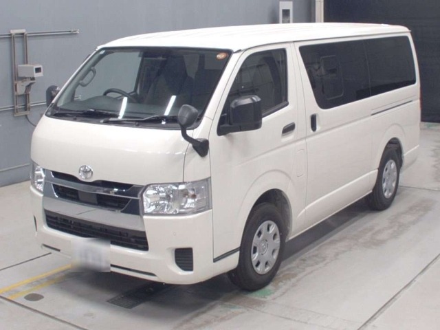 Toyota HIACE VAN 2025 7504387-0