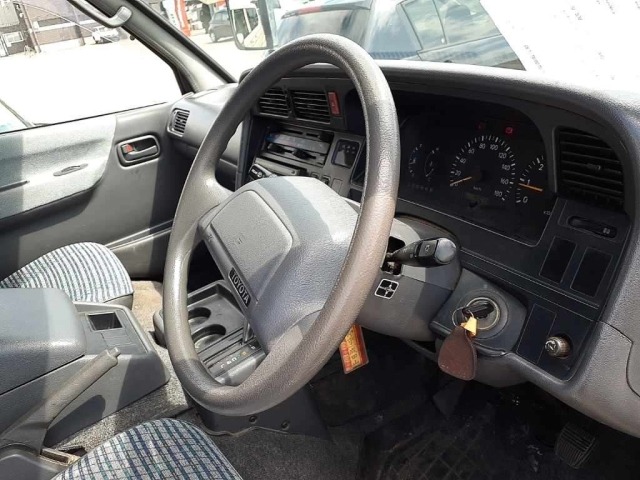Toyota HIACE VAN 1996 7504398-7