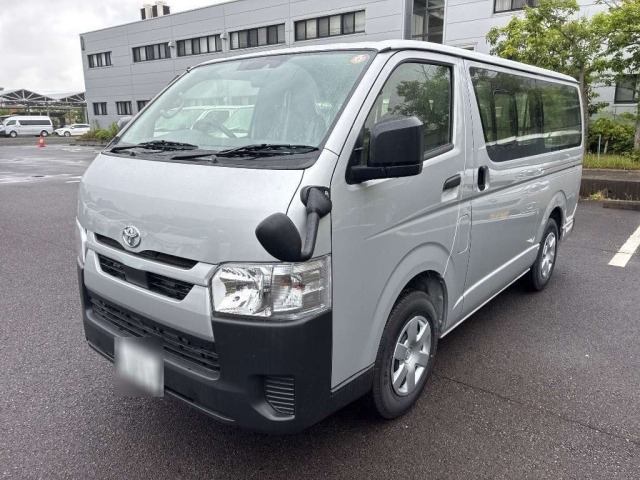 Toyota HIACE VAN 2026 7504432-0