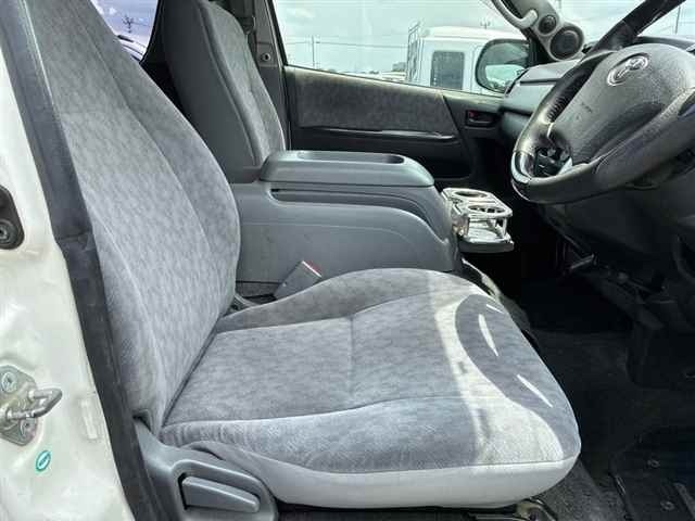 Toyota HIACE VAN 2007 7504446-7