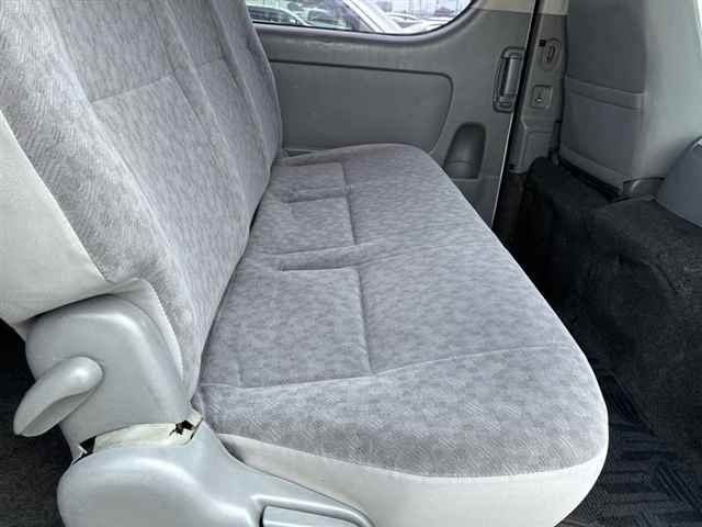 Toyota HIACE VAN 2007 7504446-8