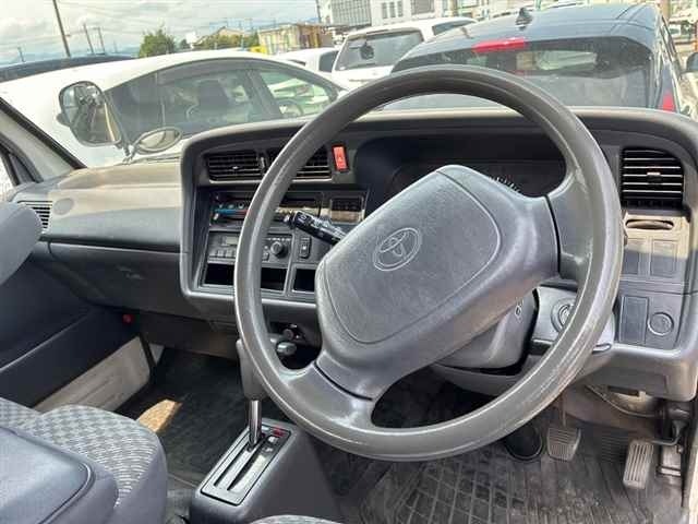 Toyota HIACE VAN 2001 7504448-3