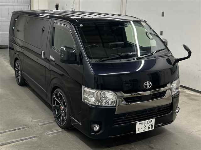Toyota HIACE VAN 2022 7504451-0